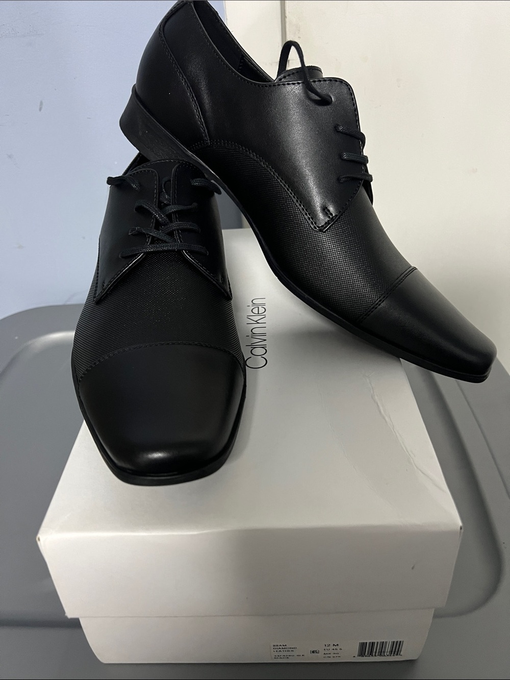 Calvin Klein Men’s Black Cap-Toe Derby Oxfords